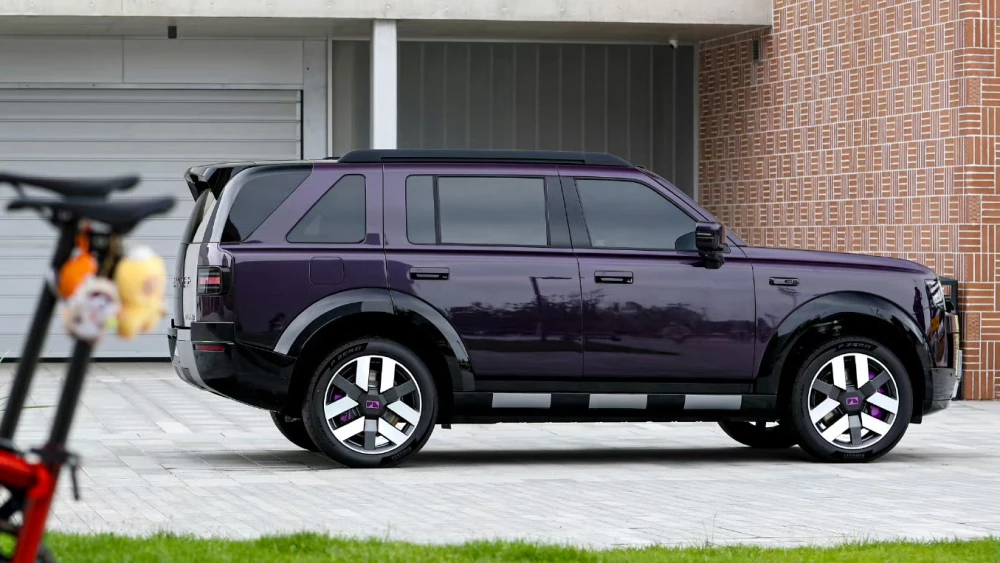 freelander 8 внедорожник chery jaguar land rover сбоку фиолетовый