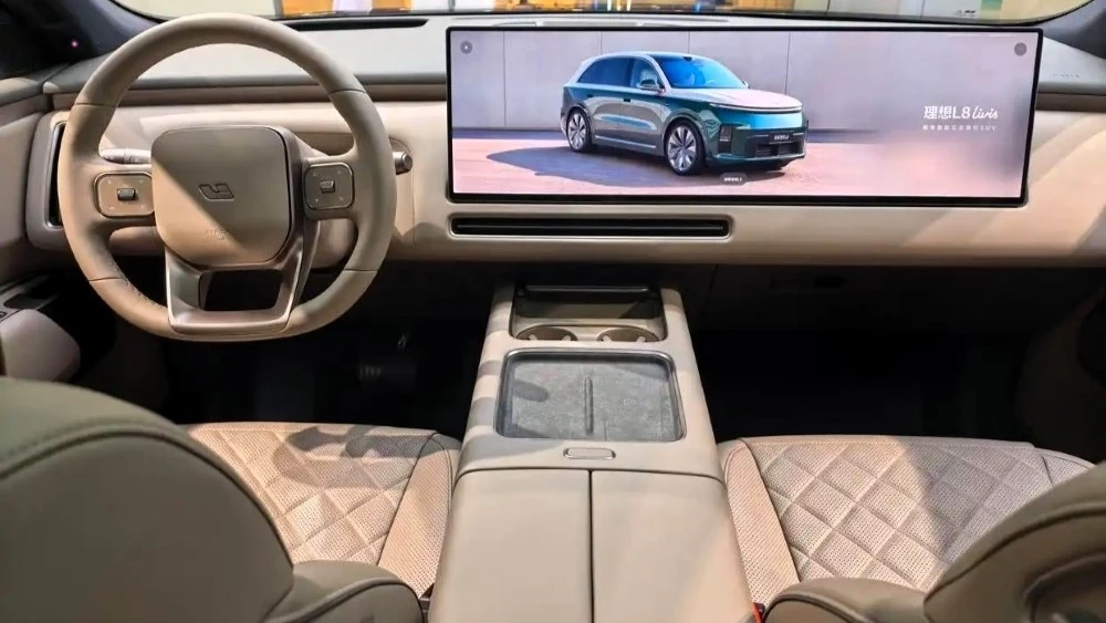 li auto l8 кроссовер салон интерьер новое поколение livis