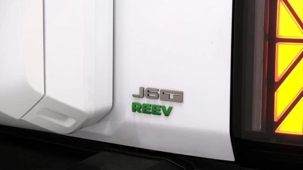 jaecoo j6t fulwin x3l гибрид кроссовер сзади