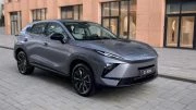 Omoda C5 новый сбоку спереди Авилон