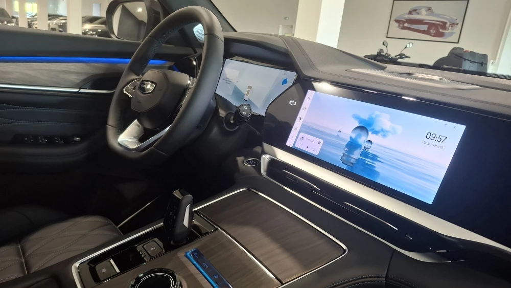 VOLGA АвтоМАШ K50 в салоне у дилера купить новый интерьер салон