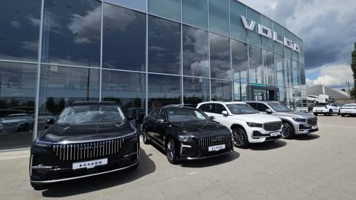 Кроссовер Volga K50 в автосалоне у дилера спереди новый купить