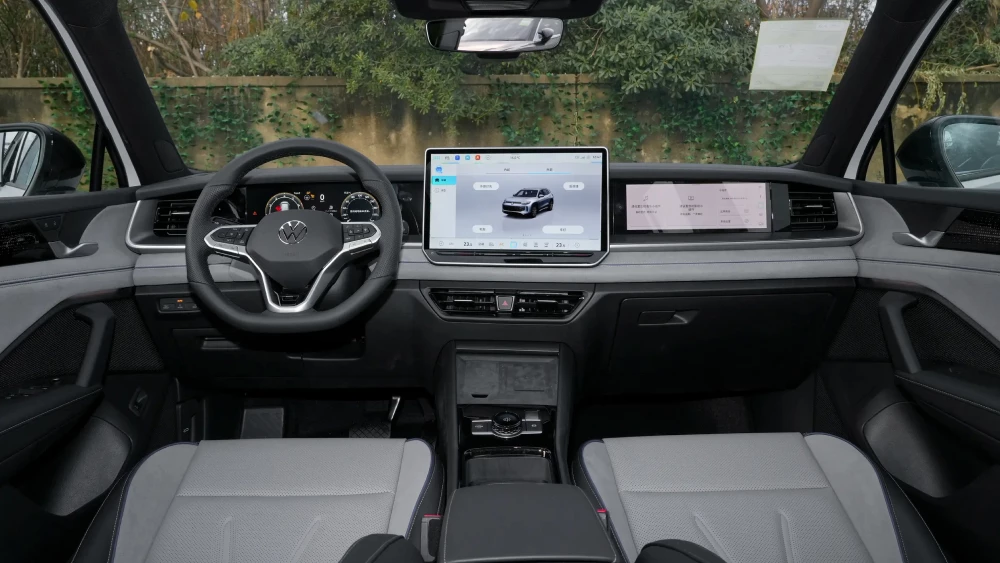 volkswagen tayron l кроссовер салон серый черный