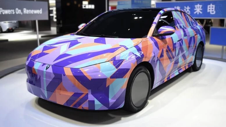 У Jetta появится новый седан M6. Минпром КНР раскрыл первые характеристики модели седан jetta m6 спереди сбоку на выставке в Пекине