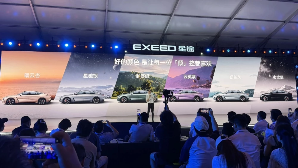 обновленный exeed exlantix es цвета кузова