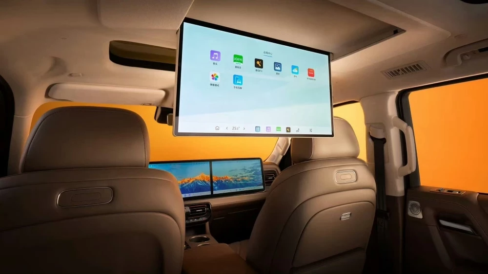 BAIC Taitan 700 салон интерьер второй ряд