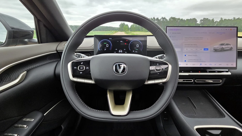 Changan Nevo A05 тест в Беларуси салон интерьер