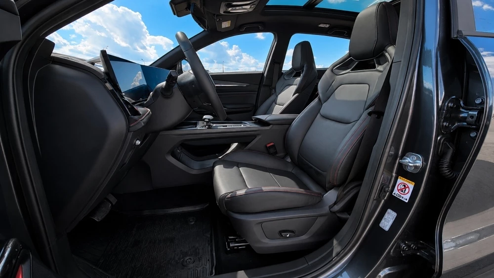 Changan CS35 Plus Max салон интерьер сиденья первый ряд
