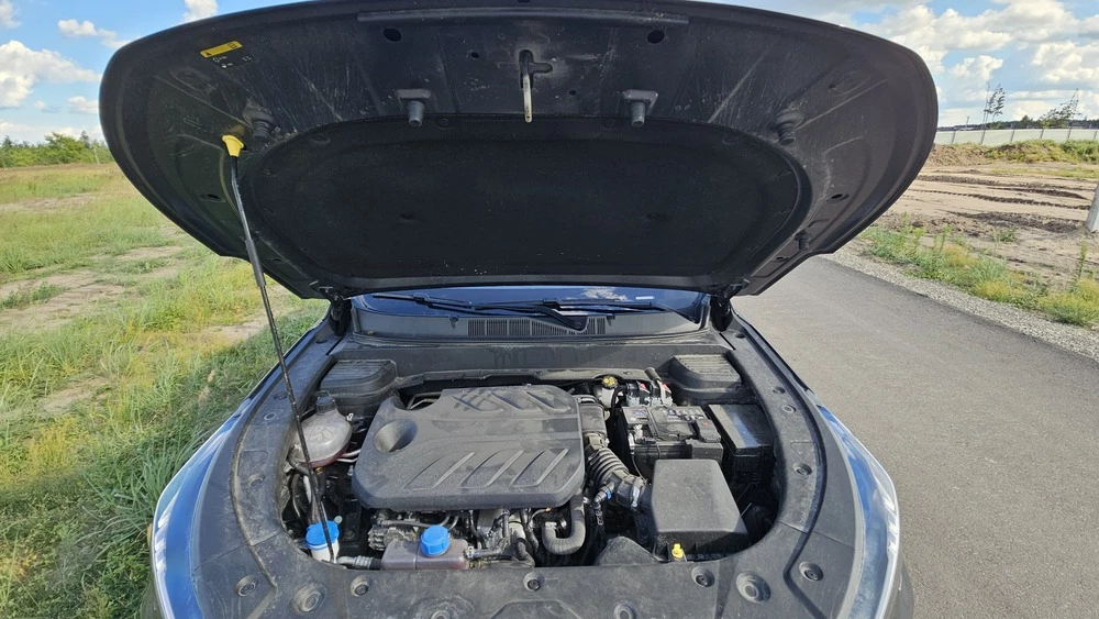 Changan CS35 Plus Max капот открыт мотор двигатель