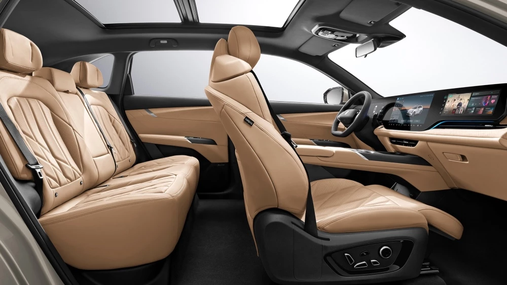 кроссовер changan cs75 plus awd салон интерьер