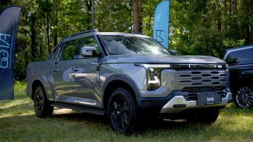 Dongfeng Z9 белорусской сборки сбоку спереди