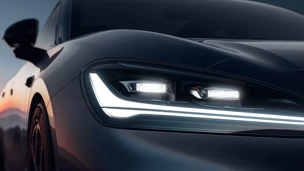 Geely Galaxy TT фара капот