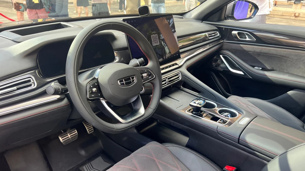 Geely Preface L Plus салон черный