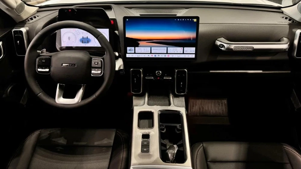 Кроссовер Haval Dargo у дилера в автосалоне купить новый салон интерьер Форсаж Санкт-Петербург