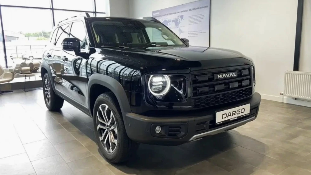 Кроссовер Haval Dargo у дилера в автосалоне купить новый сбоку спереди КорсГрупп Калуга