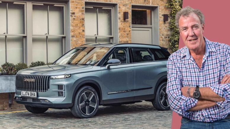 Джереми Кларксон протестировал Jaecoo J7 от Chery кроссовер сбоку спереди