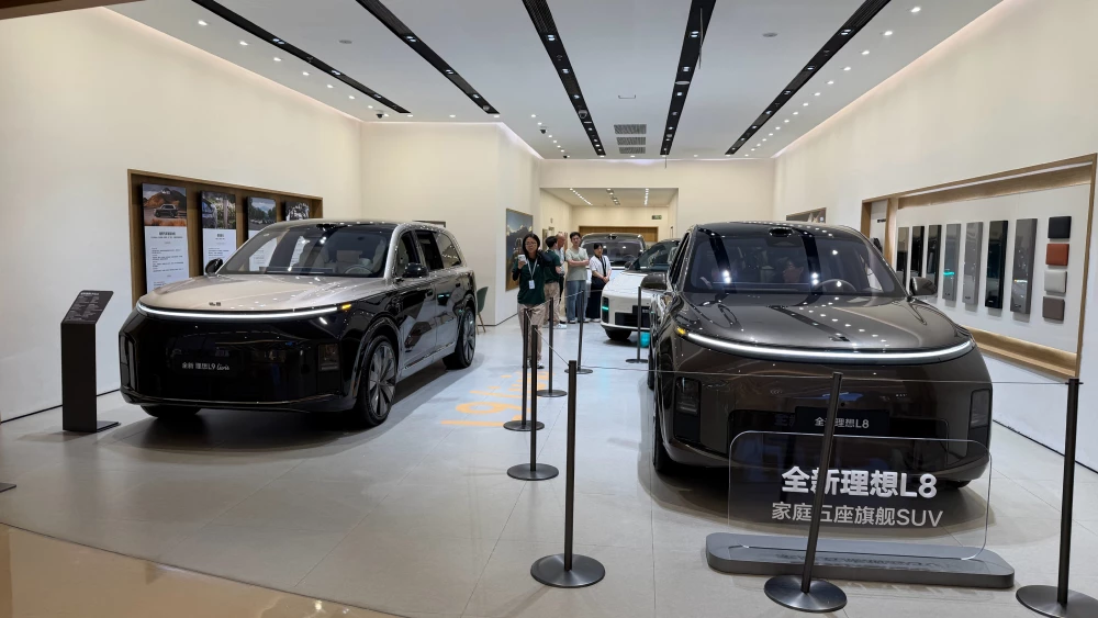 Самые популярные автомобили Китая в первой половине 2026 geely li auto tesla