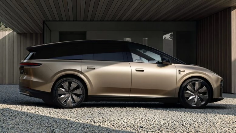 Флагманский кроссовер Li Auto i9 анонсировали в Китае. Старт продаж в сентябре Флагманский кроссовер Li Auto i9 анонсировали в Китае сбоку золотой электромобиль