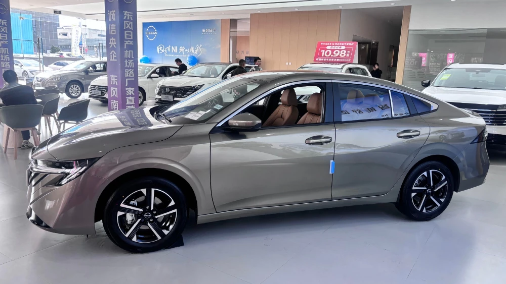 nissan sylphy китай седан дилер