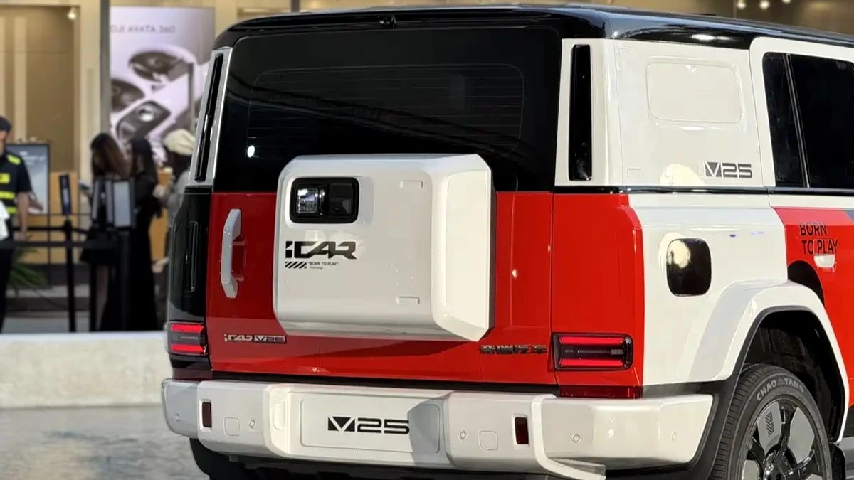 кроссовер chery icar v25 представили официально сзади