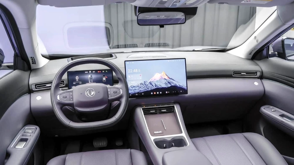 кроссовер dongfeng aeolus l8y у дилера в китае салон интерьер
