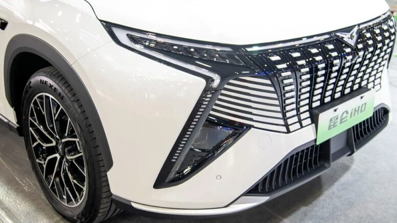 Кроссовер Kaiyi X7 Kunlun сертифицировали в России. Но вопросов меньше не стало кроссовер kaiyi x7 kunlun ihd сбоку спереди гибрид