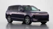 Кроссовер BYD Sealion 08 сбоку спереди
