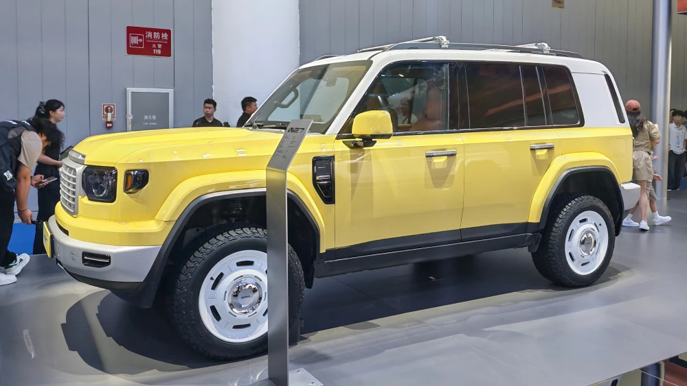 icaur icar esteo v27 revelation vekii автосалон в чэнду 2026 сбоку желтый спецверсия