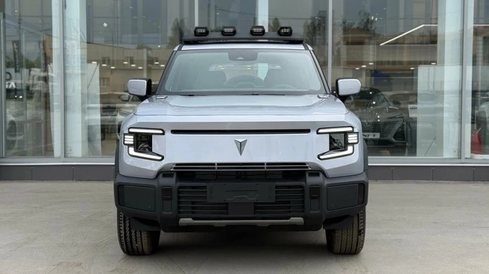 Deepal G318 серый спереди у дилера в автосалоне купить новый Changan центр Автоимпорт Юг Рязань