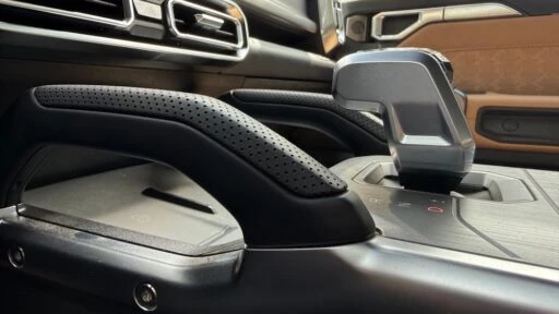 Jetour T2 AWD полноприводный в Казахстане тест салон интерьер тоннель