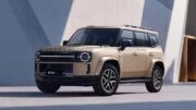 Кроссовер Jetour Traveller 7 показали официально c-dm сбоку спереди