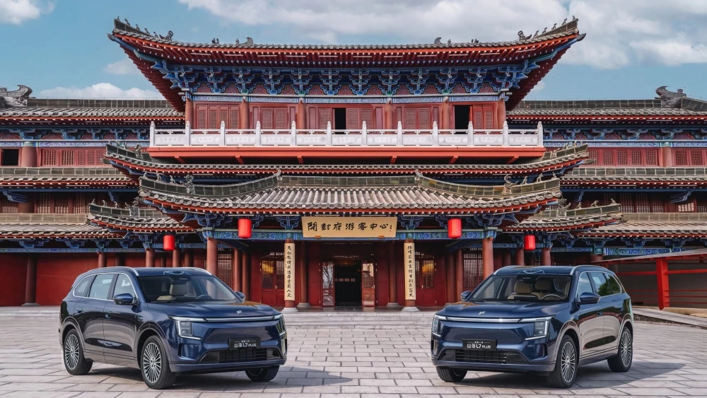 Гибридный кроссовер Jetour Shanhai L7 Plus 2027 модельного года сбоку спереди