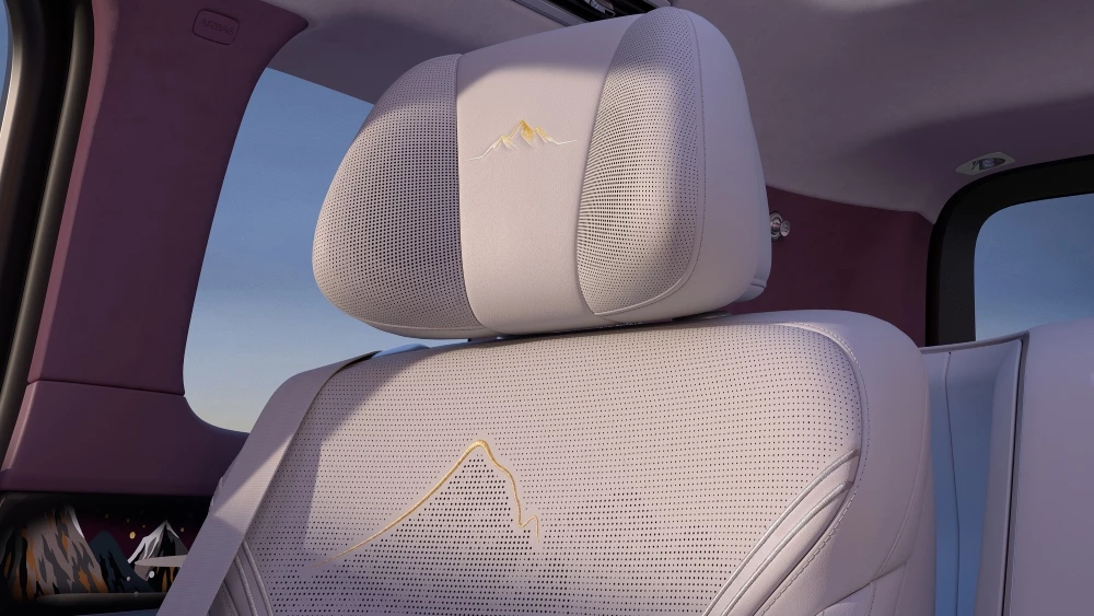 Внедорожник YangWang U8L Snowcrest Edition салон интерьер сиденье динамики