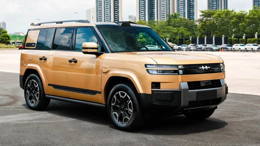 byd fang cheng bao ti 7 сбоку спереди кроссовер
