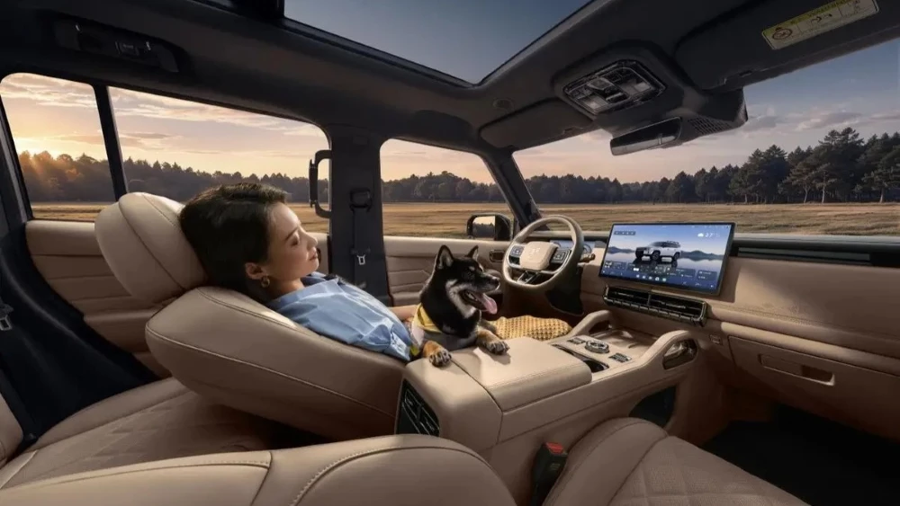 jetour traveller 7 предзаказы в Китае кроссовер салон интерьер
