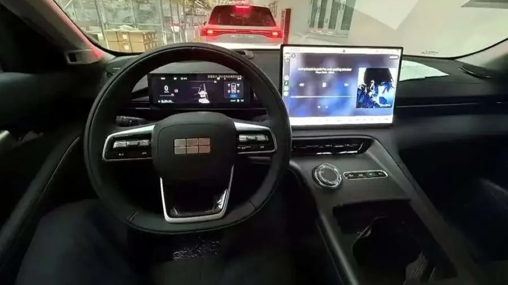 обновленный geely galaxy e5 ex5 кроссовер рестайлинг салон интереьр