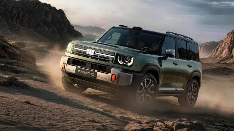 Geely начала предпродажи внедорожника Galaxy Cruiser 700. Комплектации и цены geely galaxy cruiser 700 предзаказ в Китае сбоку спереди внедорожник