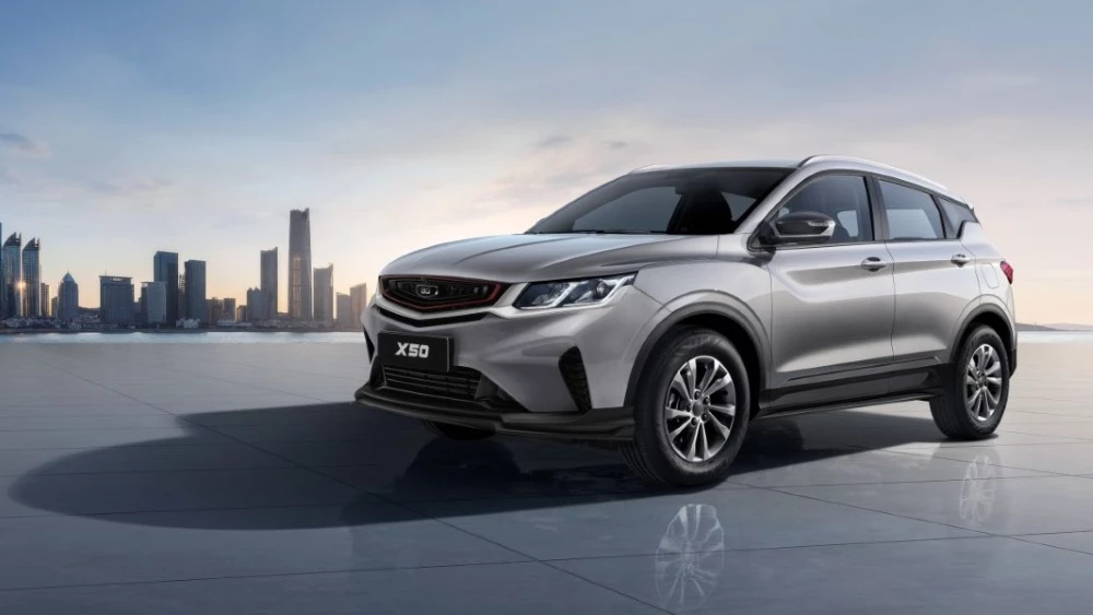 belgee x50 с атмосферным мотором кроссовер спереди сбоку