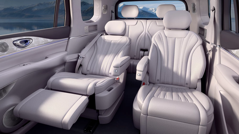 BYD Sealion 08 в Китае интерьер салон второй ряд сиденья