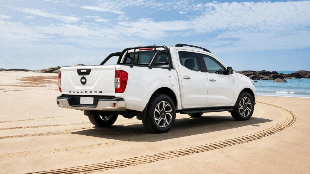 Пикап Galloper Anayet сбоку сзади Dongfeng Rich