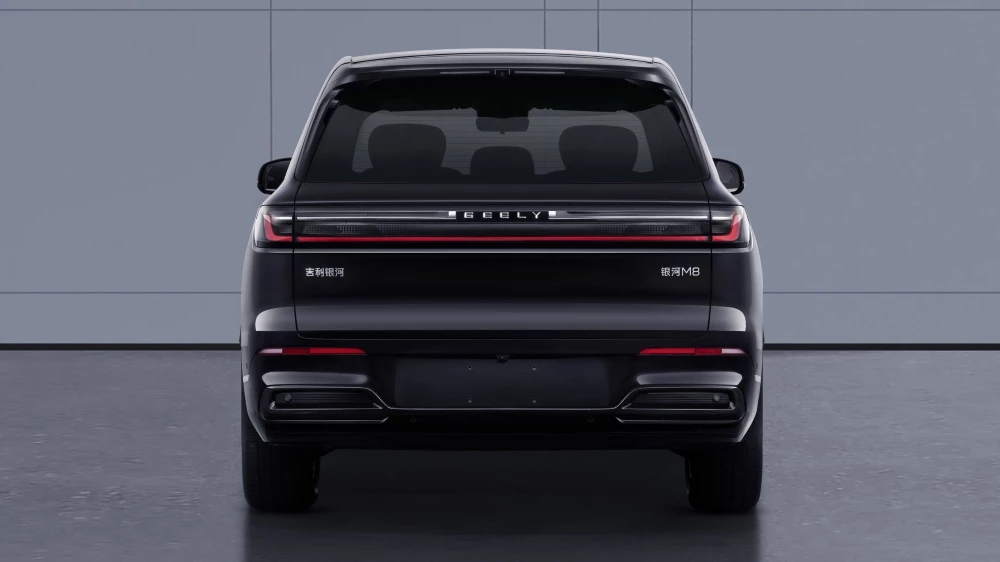 Кроссовер Geely Galaxy M8 сзади