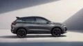 Кроссовер Geely Coolray сбоку серый