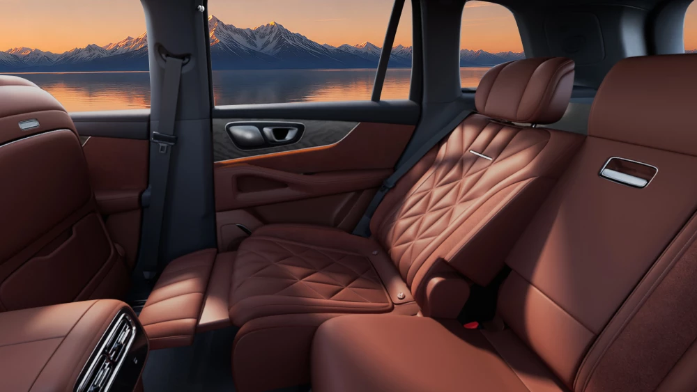 geely monjaro plus кроссовер салон задний ряд