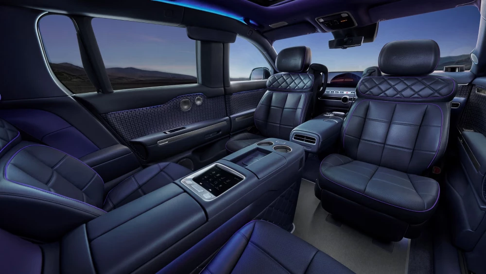 дизайнеры китайских брендов genesis gv90 кроссовер салон синий