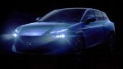 Jeland C4 на базе кроссовера Omoda появится в России сбоку спереди синий тизер