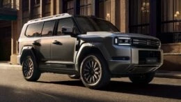 Цены обновленного Jetour G700 назвали в Китае внедорожник гибрид сбоку спереди