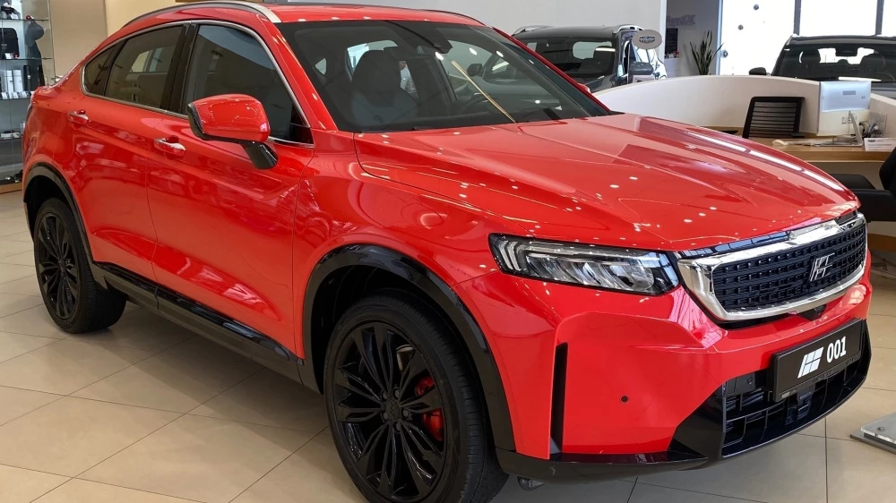 Knewstar 001 красный спереди сбоку купить новый у дилера в автосалоне Элке Авто Томск