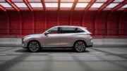 гибридный кроссовер москвич м90 mg s9 phev сбоку