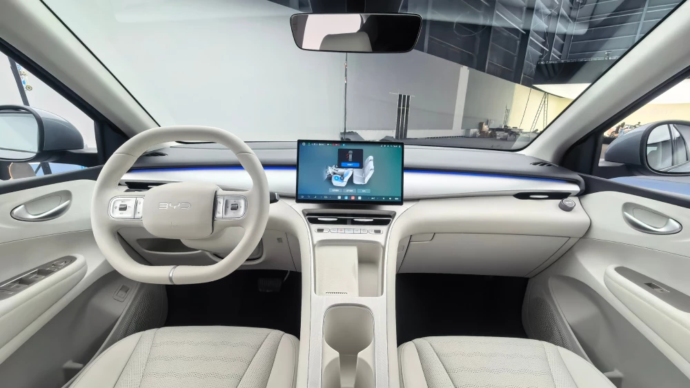 byd seagull новый второе поколение салон белый