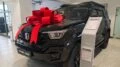 Гибридный внедорожник Tank 400 PHEV у дилера в автосалоне сбоку спереди купить новый Техцентр Гранд Владимир